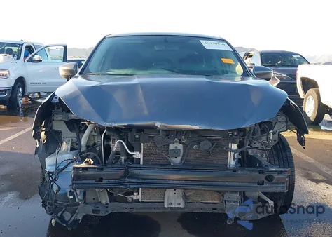 2019 Nissan Sentra S z USA, uszkodzony, nr VIN 3N1AB7APXKY209440